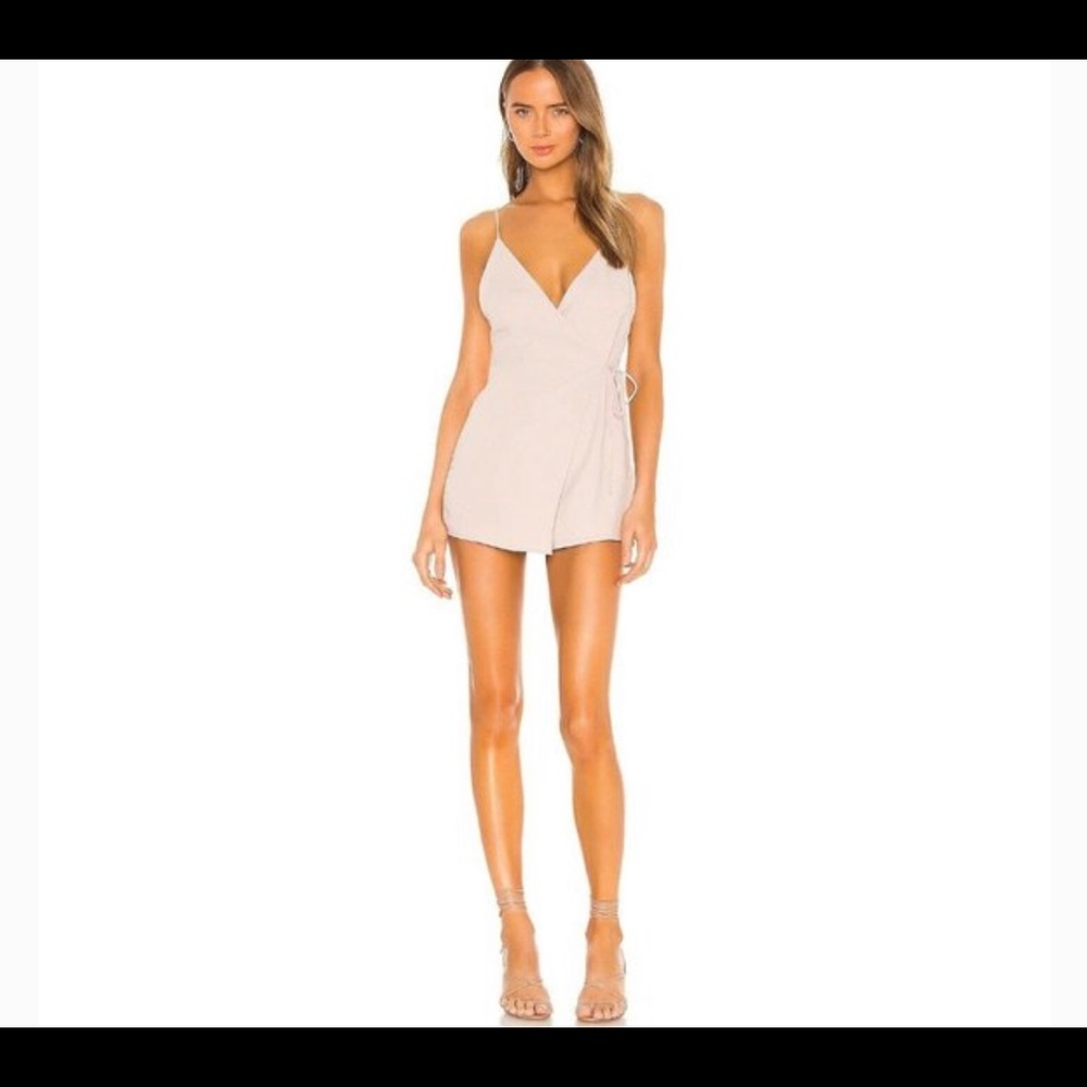 NWT XL Superdown Jordin Wrap Romper Nude